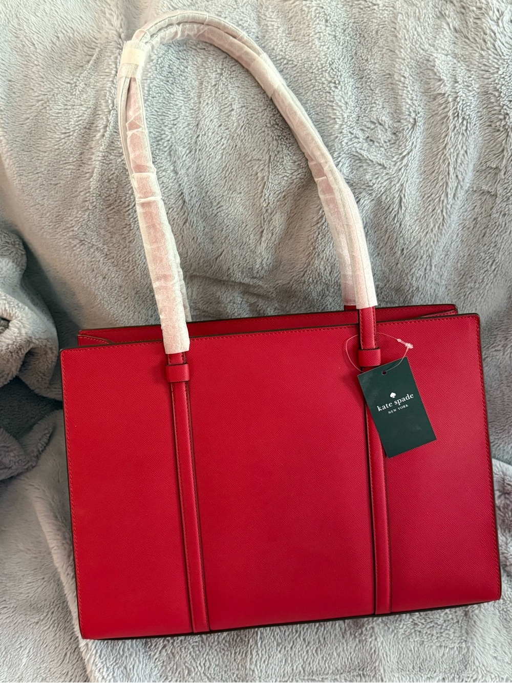 NEW NWT KATE Spade Kenzie Red Limited Edition Zip Top Tote - Picture 3 of 4